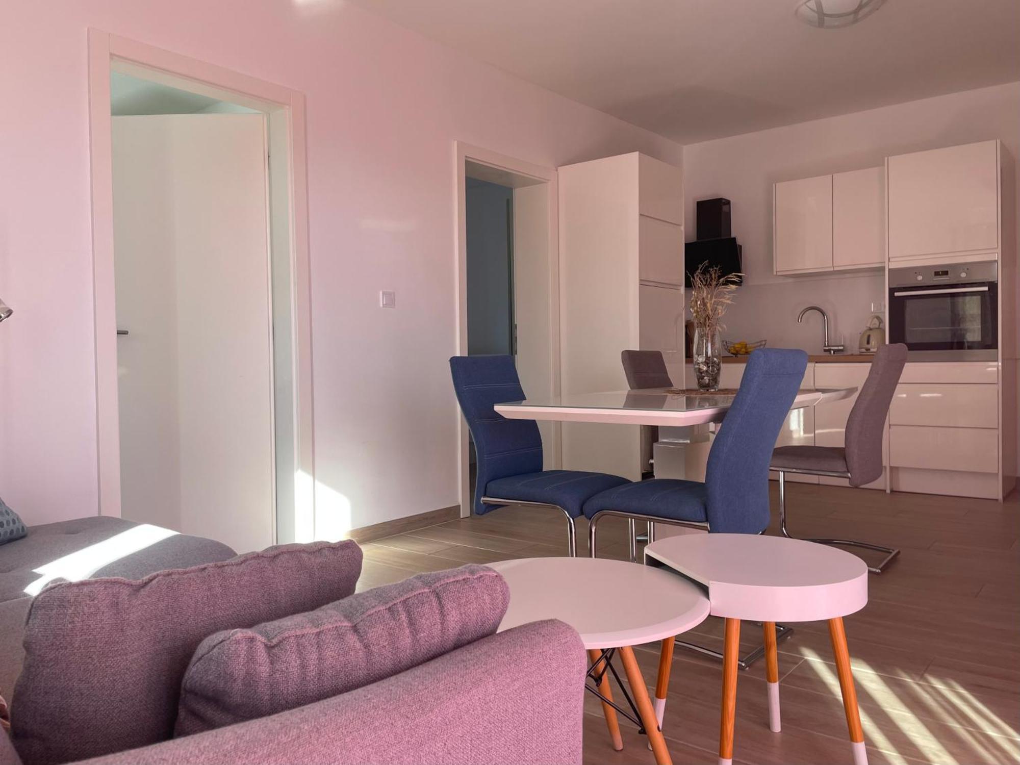 Appartement Strawberry à Bol Extérieur photo